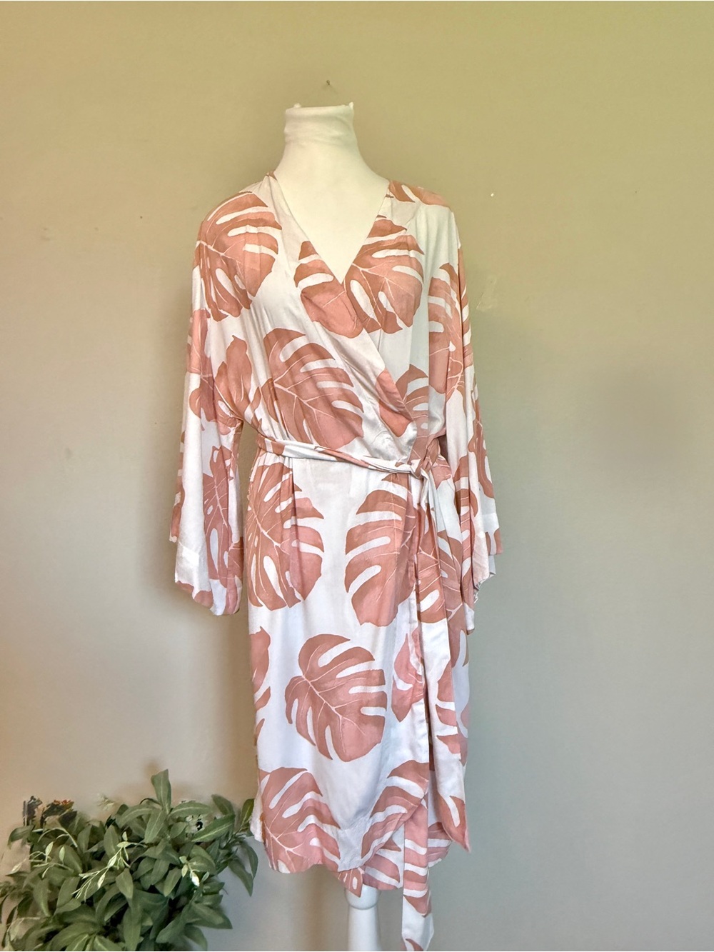 Piyama Palm Print Dusty Rose Monstera Robe M/L